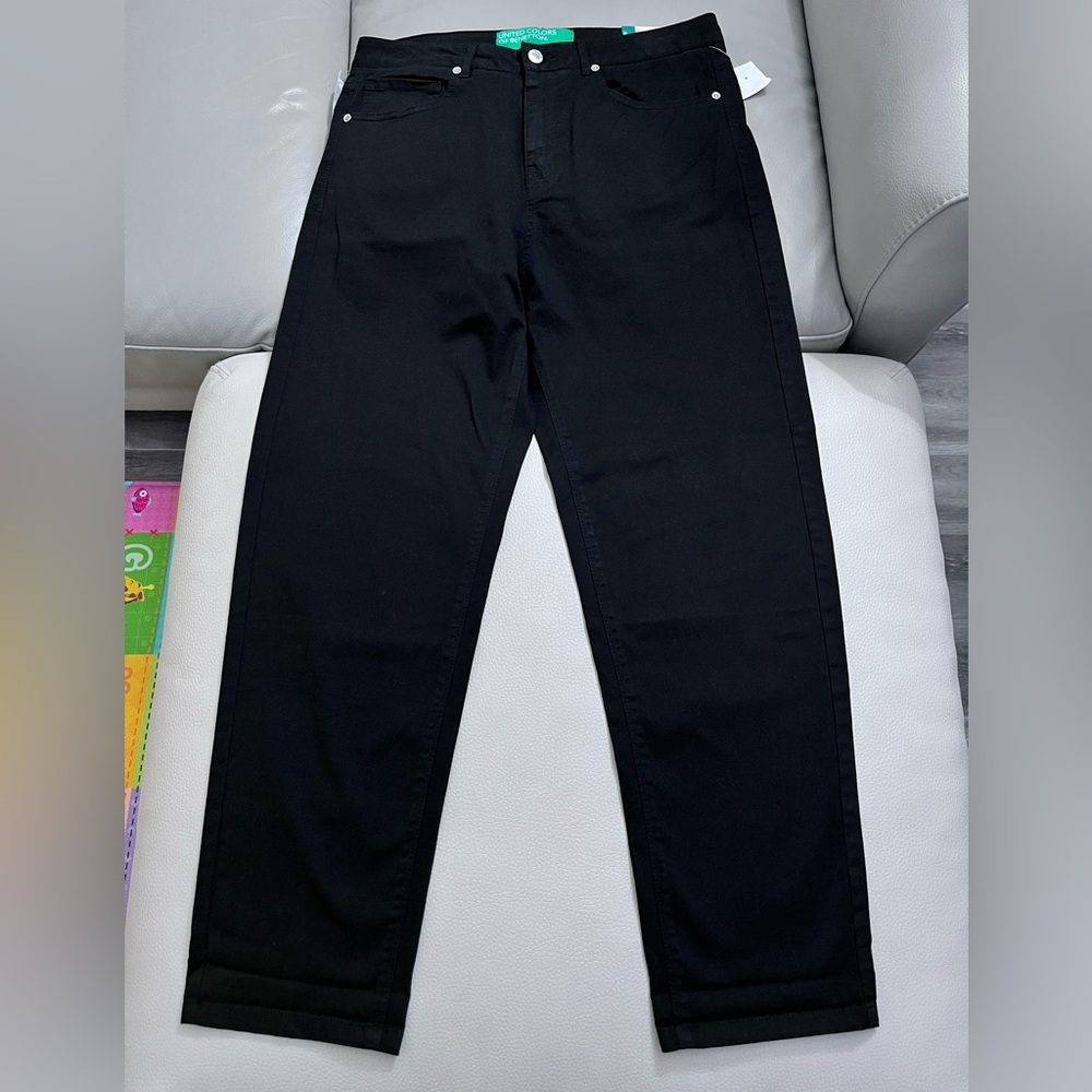 NWT - United Colors of Benetton Women’s Straight Fit Jeans - US Size 8